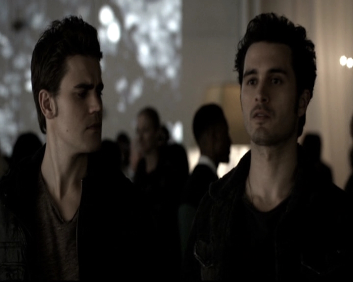 VampireDiariesWorld-dot-nl_6x11WokeUpWithAMonster0752.jpg