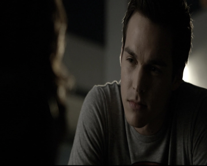 VampireDiariesWorld-dot-nl_6x11WokeUpWithAMonster0881.jpg