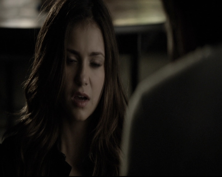 VampireDiariesWorld-dot-nl_6x11WokeUpWithAMonster0909.jpg