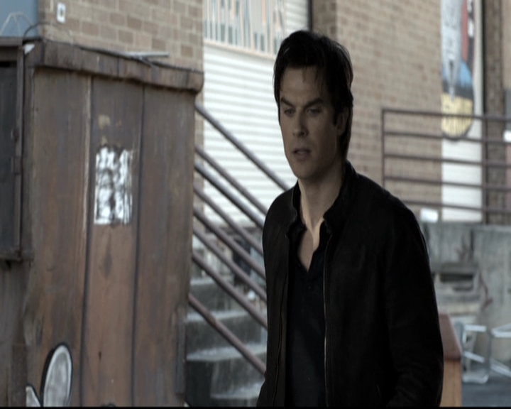 VampireDiariesWorld-dot-nl_6x11WokeUpWithAMonster0971.jpg