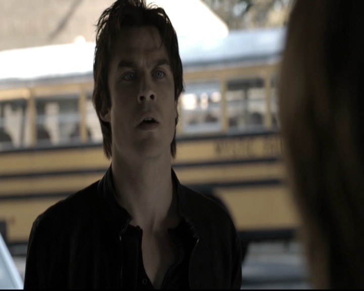 VampireDiariesWorld-dot-nl_6x11WokeUpWithAMonster0975.jpg