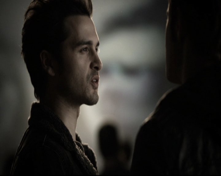 VampireDiariesWorld-dot-nl_6x11WokeUpWithAMonster1339.jpg