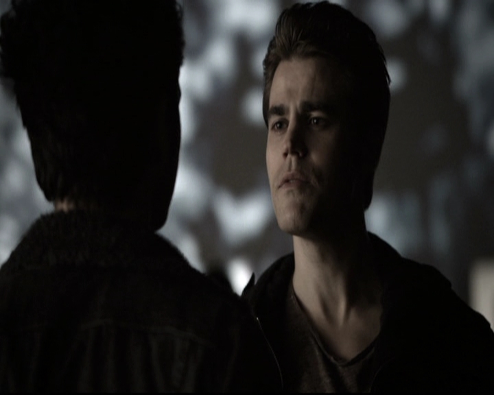 VampireDiariesWorld-dot-nl_6x11WokeUpWithAMonster1381.jpg