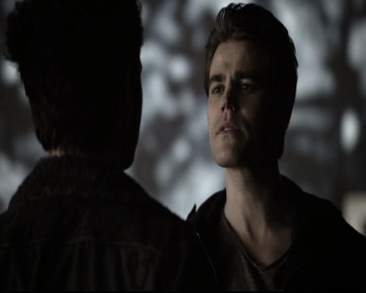 VampireDiariesWorld-dot-nl_6x11WokeUpWithAMonster1382.jpg