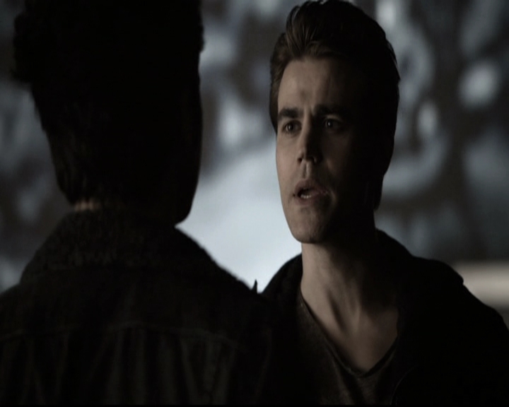 VampireDiariesWorld-dot-nl_6x11WokeUpWithAMonster1384.jpg