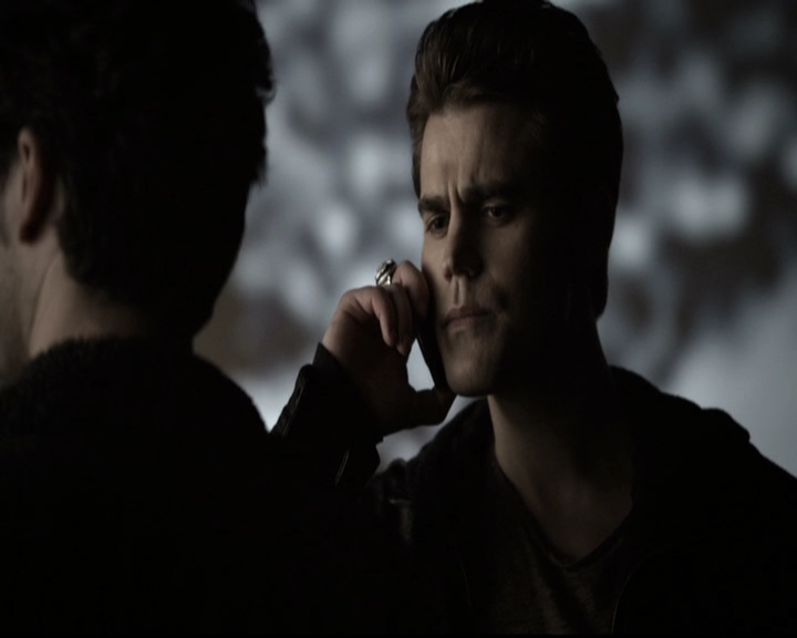 VampireDiariesWorld-dot-nl_6x11WokeUpWithAMonster1429.jpg