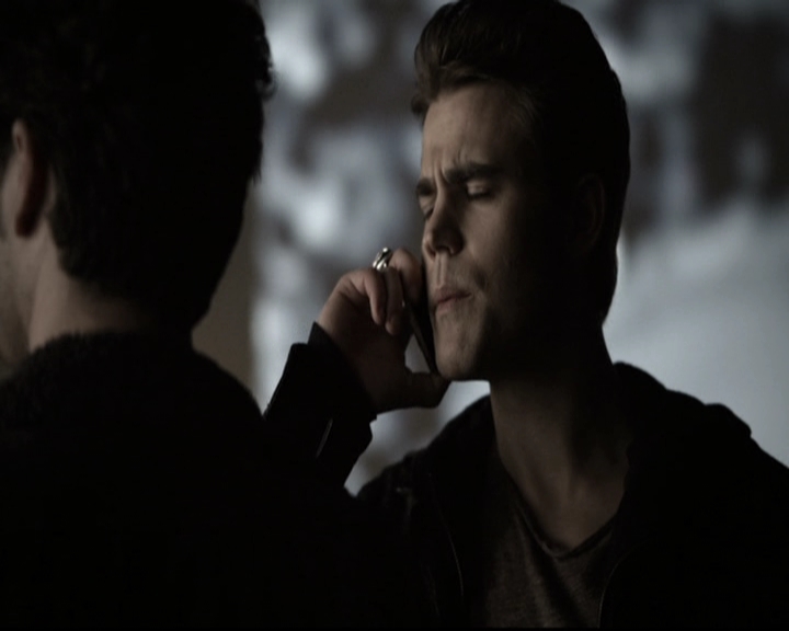 VampireDiariesWorld-dot-nl_6x11WokeUpWithAMonster1430.jpg