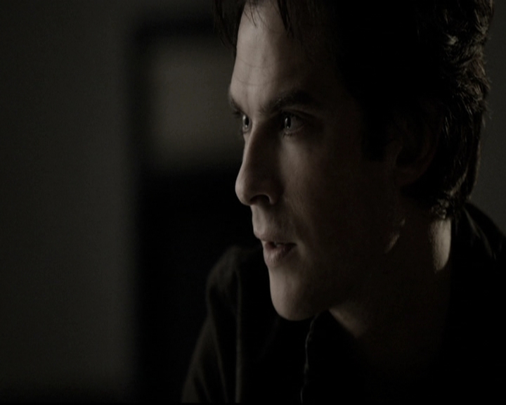 VampireDiariesWorld-dot-nl_6x11WokeUpWithAMonster1465.jpg