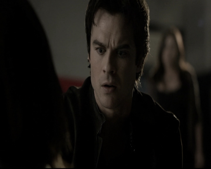 VampireDiariesWorld-dot-nl_6x11WokeUpWithAMonster1483.jpg