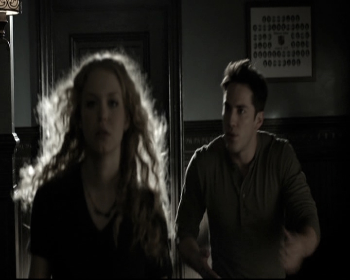 VampireDiariesWorld-dot-nl_6x11WokeUpWithAMonster1497.jpg