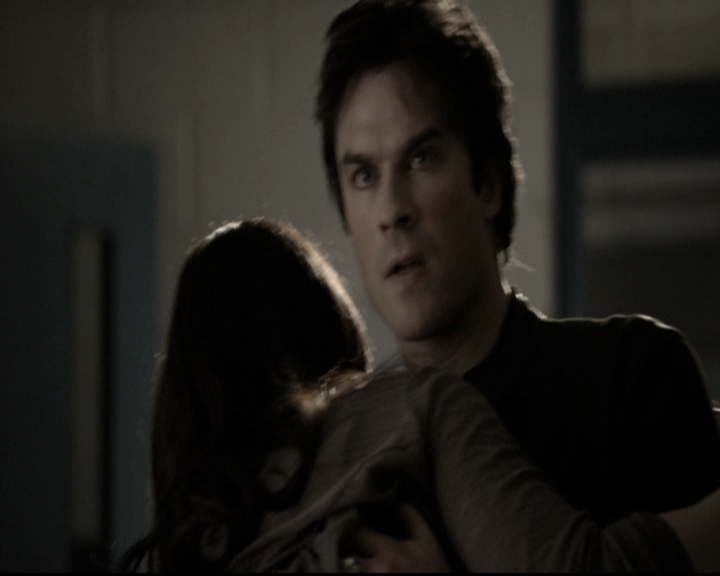 VampireDiariesWorld-dot-nl_6x11WokeUpWithAMonster1578.jpg