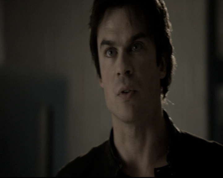 VampireDiariesWorld-dot-nl_6x11WokeUpWithAMonster1601.jpg