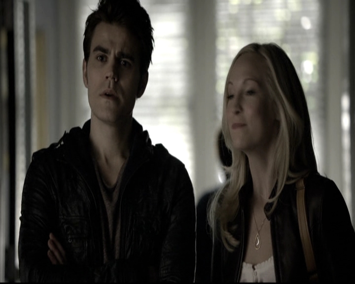 VampireDiariesWorld-dot-nl_6x11WokeUpWithAMonster1689.jpg