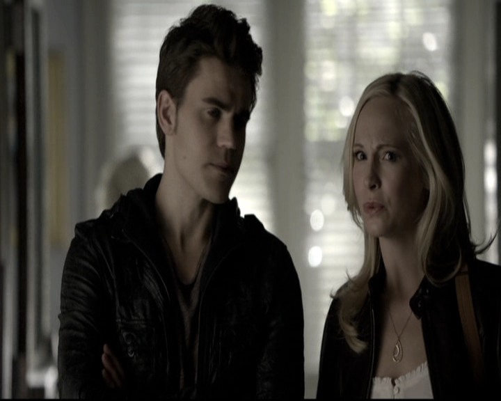 VampireDiariesWorld-dot-nl_6x11WokeUpWithAMonster1693.jpg