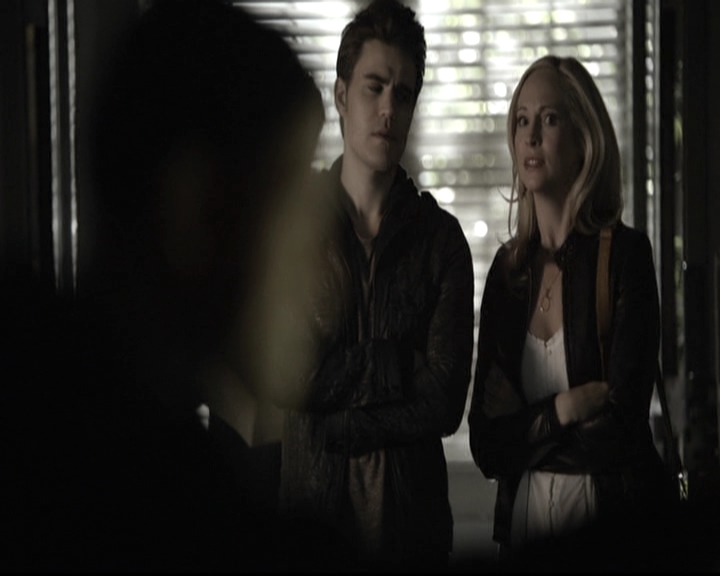 VampireDiariesWorld-dot-nl_6x11WokeUpWithAMonster1697.jpg