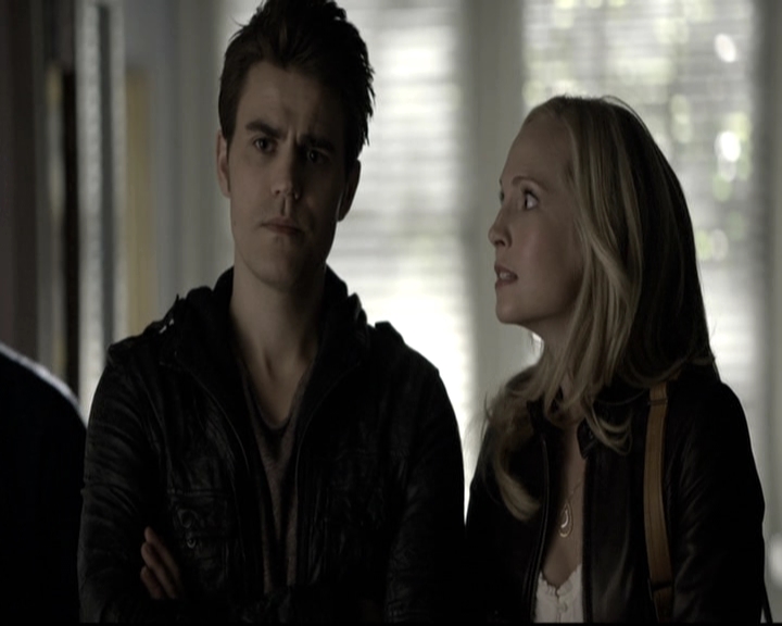 VampireDiariesWorld-dot-nl_6x11WokeUpWithAMonster1699.jpg