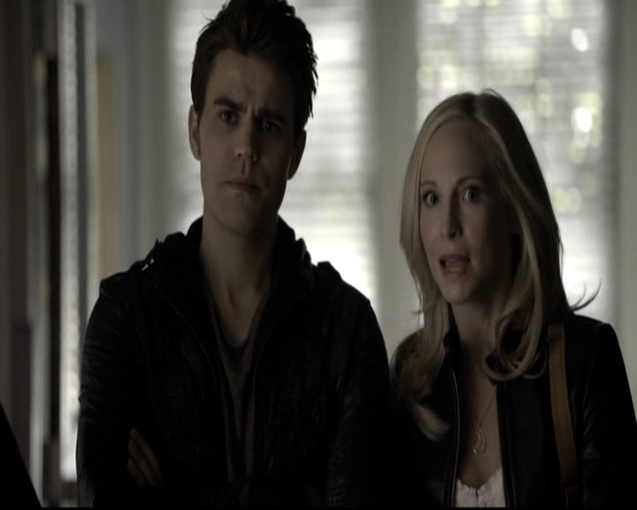 VampireDiariesWorld-dot-nl_6x11WokeUpWithAMonster1700.jpg