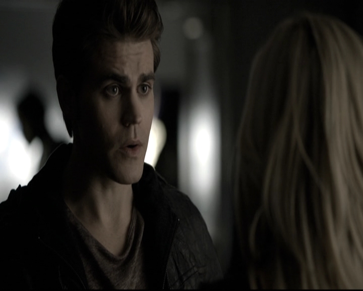 VampireDiariesWorld-dot-nl_6x11WokeUpWithAMonster1708.jpg