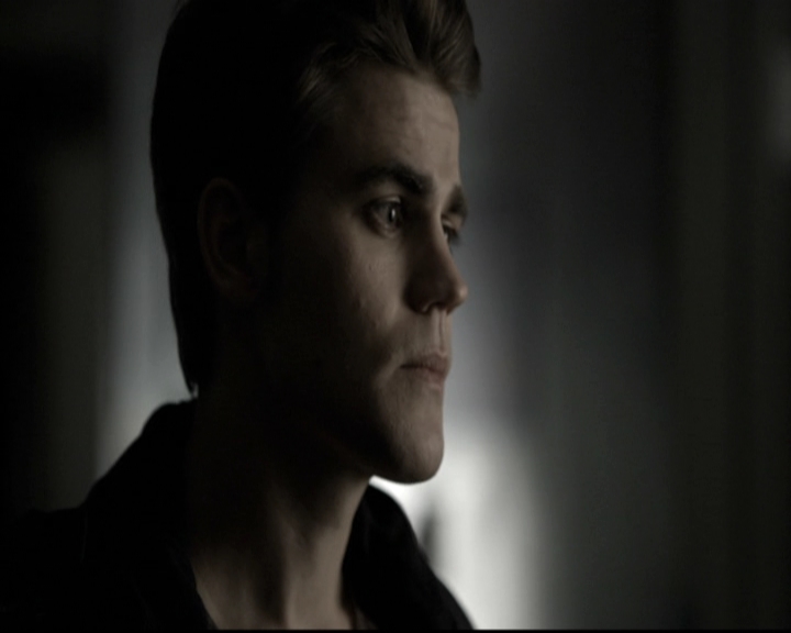 VampireDiariesWorld-dot-nl_6x11WokeUpWithAMonster1717.jpg