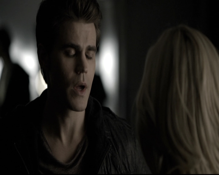 VampireDiariesWorld-dot-nl_6x11WokeUpWithAMonster1734.jpg