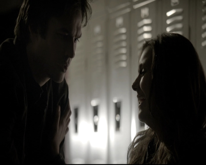 VampireDiariesWorld-dot-nl_6x11WokeUpWithAMonster1784.jpg