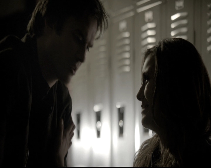 VampireDiariesWorld-dot-nl_6x11WokeUpWithAMonster1786.jpg