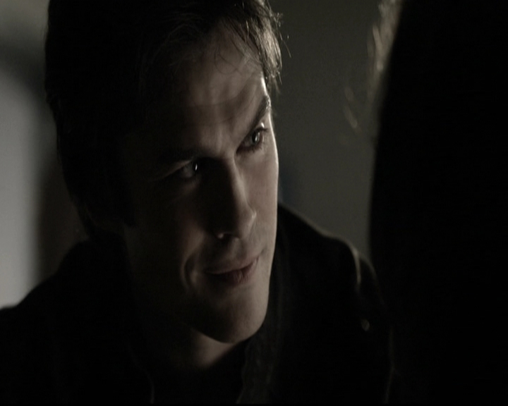 VampireDiariesWorld-dot-nl_6x11WokeUpWithAMonster1819.jpg