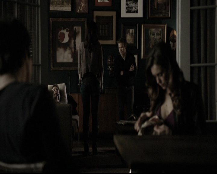 VampireDiariesWorld-dot-nl_6x11WokeUpWithAMonster1918.jpg