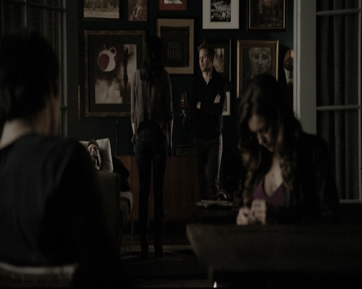 VampireDiariesWorld-dot-nl_6x11WokeUpWithAMonster1919.jpg