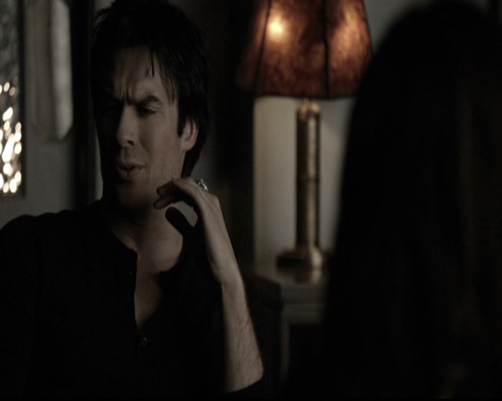 VampireDiariesWorld-dot-nl_6x11WokeUpWithAMonster1933.jpg