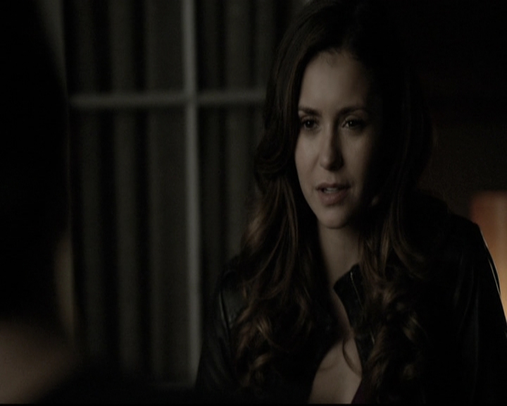 VampireDiariesWorld-dot-nl_6x11WokeUpWithAMonster1941.jpg