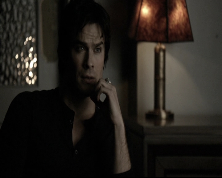 VampireDiariesWorld-dot-nl_6x11WokeUpWithAMonster1957.jpg