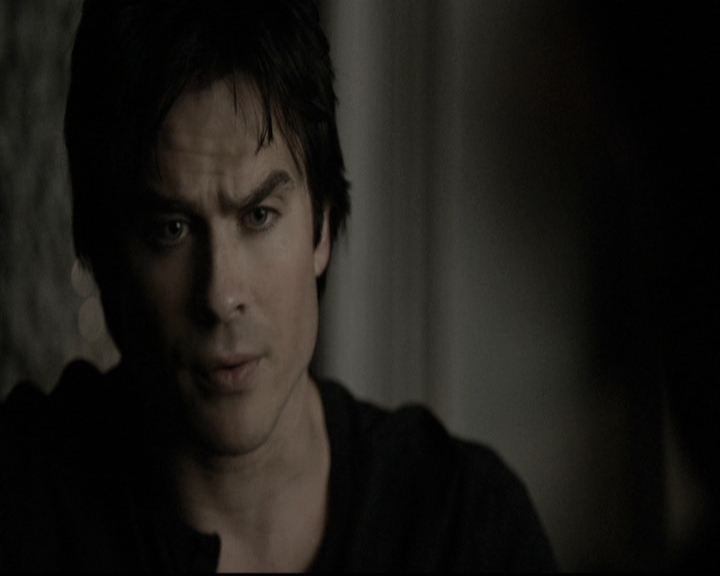 VampireDiariesWorld-dot-nl_6x11WokeUpWithAMonster1981.jpg