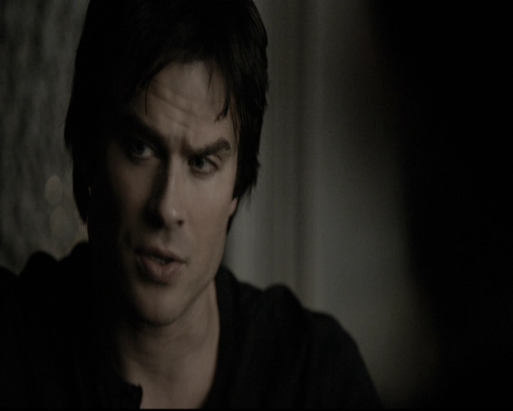 VampireDiariesWorld-dot-nl_6x11WokeUpWithAMonster1983.jpg