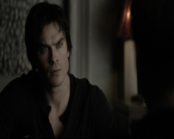 VampireDiariesWorld-dot-nl_6x11WokeUpWithAMonster1993.jpg