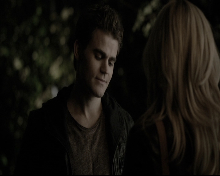 VampireDiariesWorld-dot-nl_6x11WokeUpWithAMonster2033.jpg