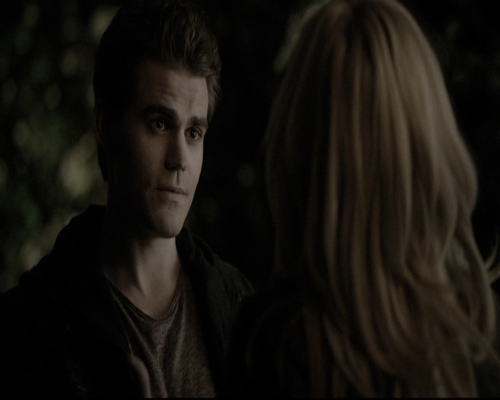 VampireDiariesWorld-dot-nl_6x11WokeUpWithAMonster2040.jpg