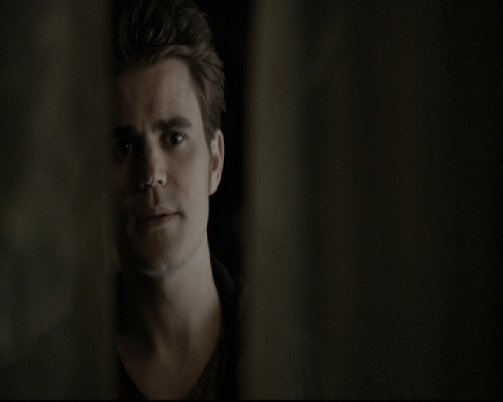 VampireDiariesWorld-dot-nl_6x11WokeUpWithAMonster2080.jpg