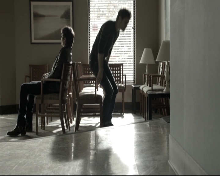 VampireDiariesWorld-dot-nl_6x12PrayerForTheDying-deletedscenes0048.jpg