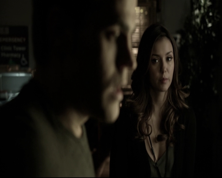 VampireDiariesWorld-dot-nl_6x12PrayerForTheDying-deletedscenes0068.jpg