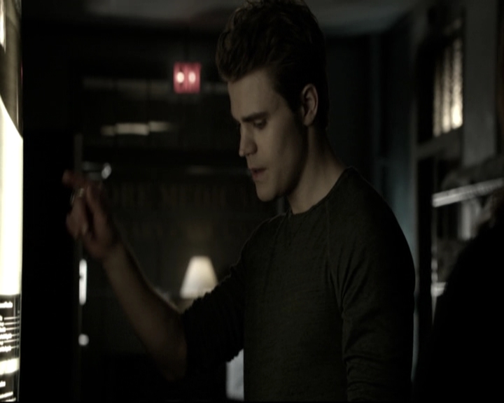 VampireDiariesWorld-dot-nl_6x12PrayerForTheDying-deletedscenes0084.jpg