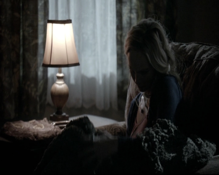 VampireDiariesWorld-dot-nl_6x12PrayerForTheDying0015.jpg