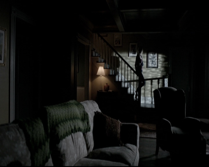 VampireDiariesWorld-dot-nl_6x12PrayerForTheDying0042.jpg