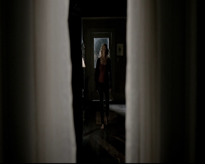 VampireDiariesWorld-dot-nl_6x12PrayerForTheDying0054.jpg