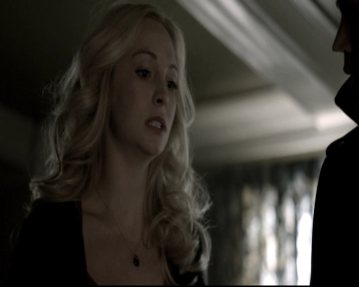 VampireDiariesWorld-dot-nl_6x12PrayerForTheDying0098.jpg