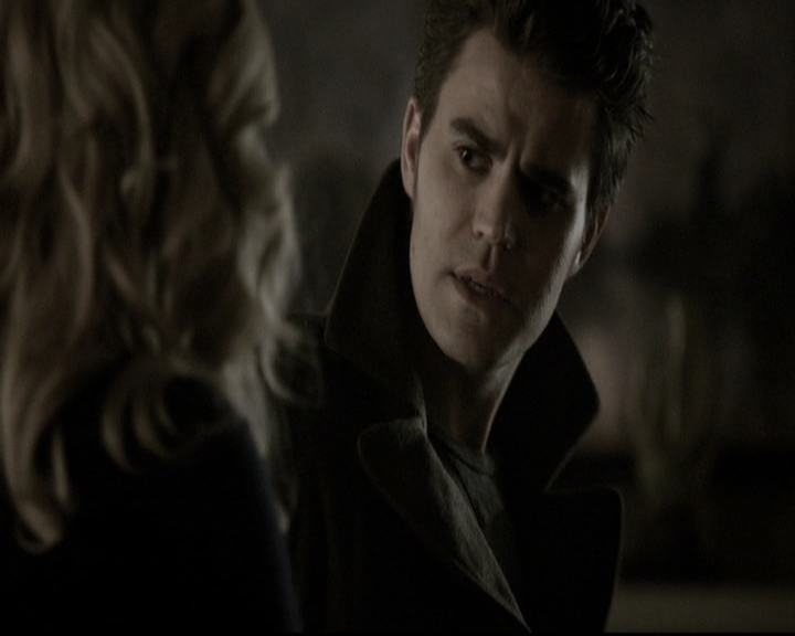 VampireDiariesWorld-dot-nl_6x12PrayerForTheDying0102.jpg