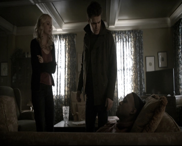 VampireDiariesWorld-dot-nl_6x12PrayerForTheDying0109.jpg