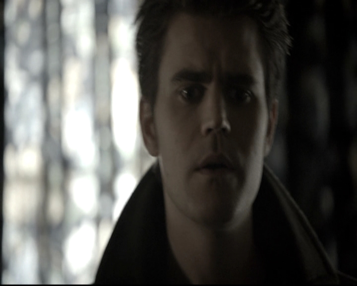 VampireDiariesWorld-dot-nl_6x12PrayerForTheDying0137.jpg