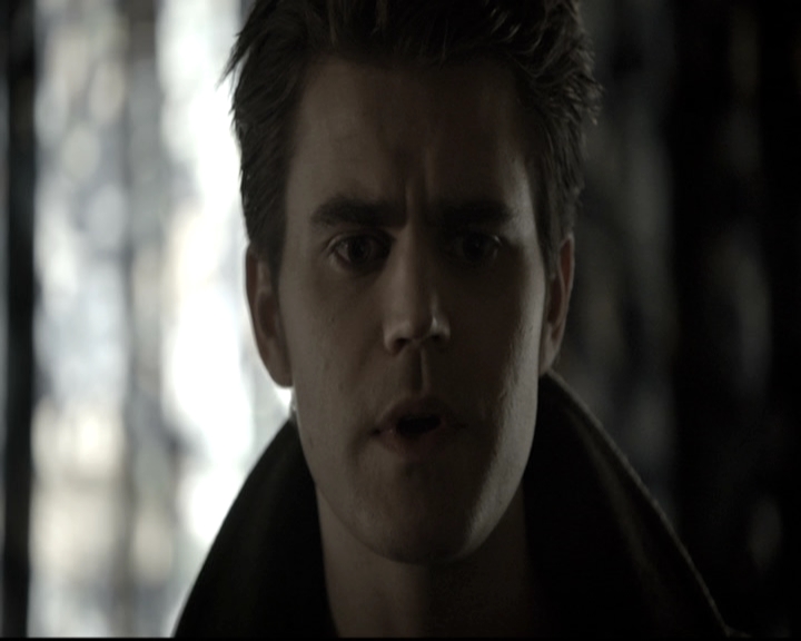 VampireDiariesWorld-dot-nl_6x12PrayerForTheDying0138.jpg