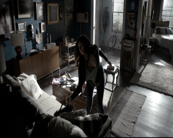 VampireDiariesWorld-dot-nl_6x12PrayerForTheDying0151.jpg